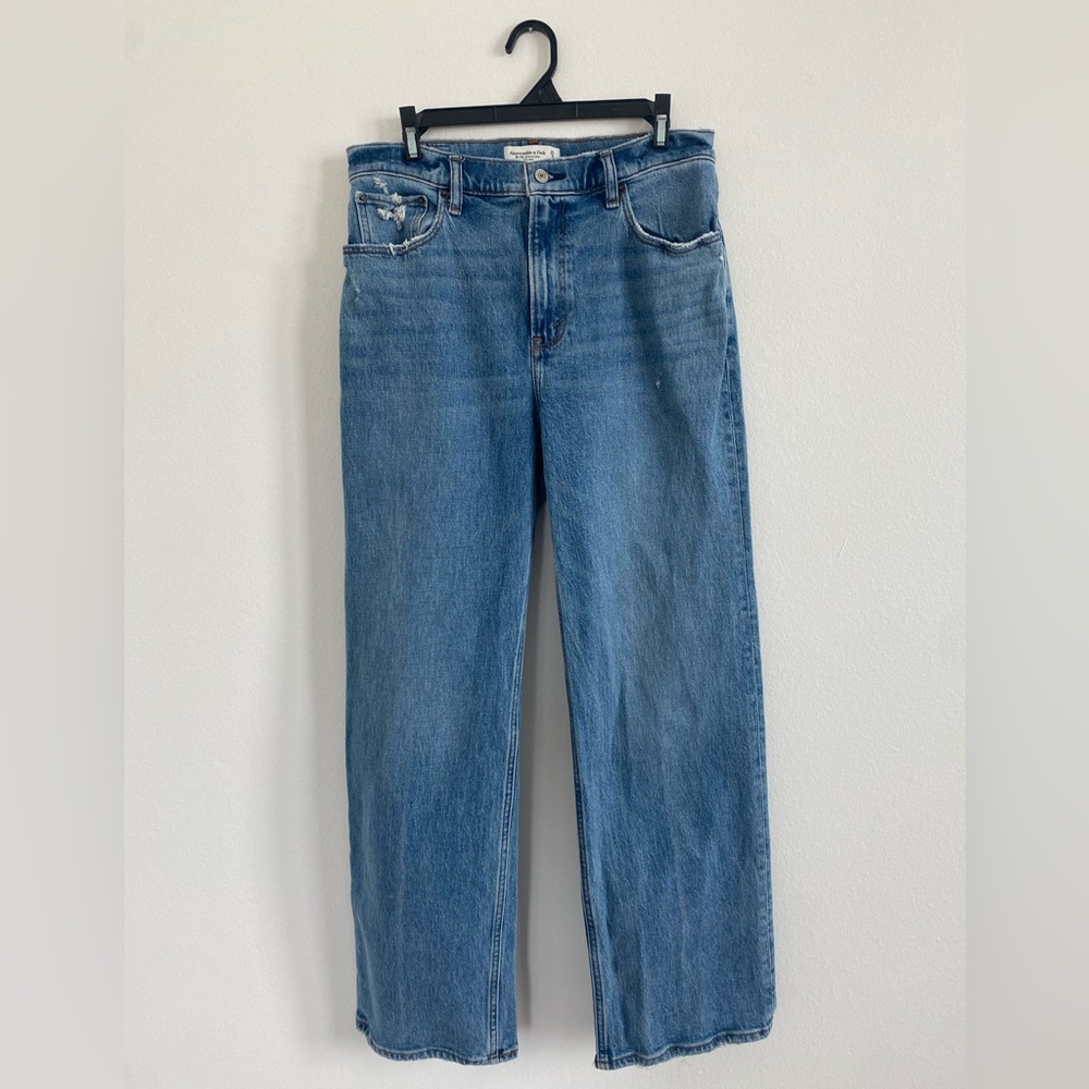 Abercrombie & Fitch 90’s Relaxed High Rise Jeans Size 29/8 - Picture 1 of 5